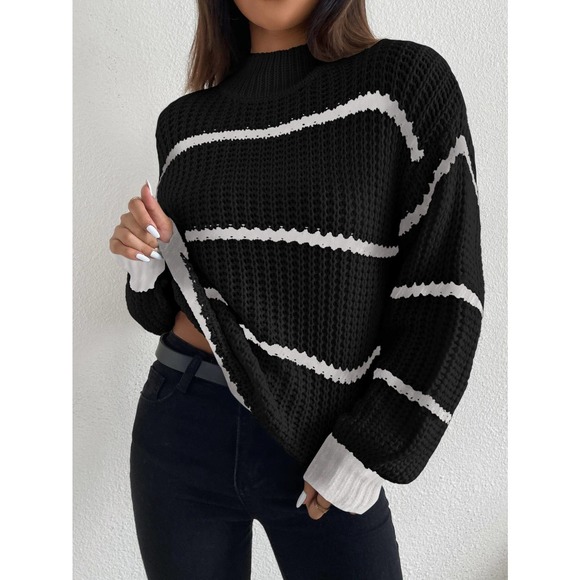 Striped Mock Neck Drop Shoulder turtleneck Sweater cream black - Picture 9 of 11